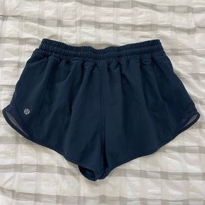 Size 8 Lulu 2.5 inch shorts